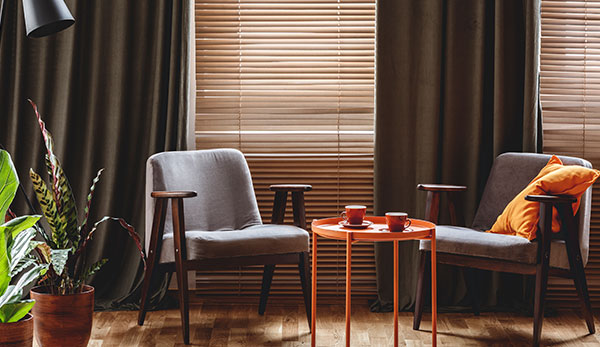 How to clean and maintain wooden blinds - Wooden blinds for windows are a popular choice because of their durability, excellent light control and stylish appearance.